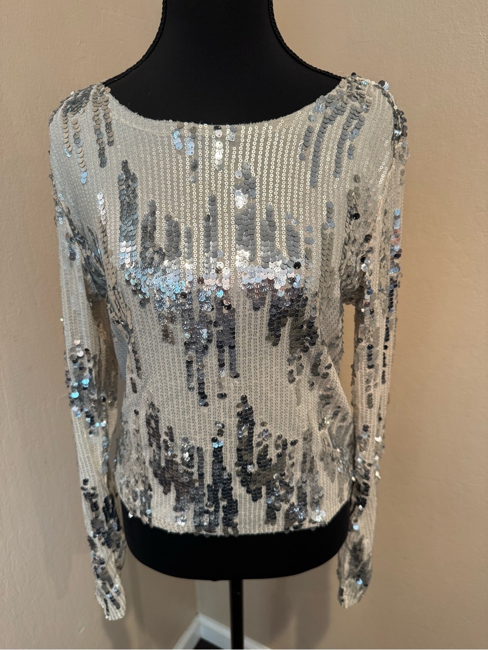 Madden Girl Silver Lazer Cut Sequined Long-Sleeve Beige Crewneck Top